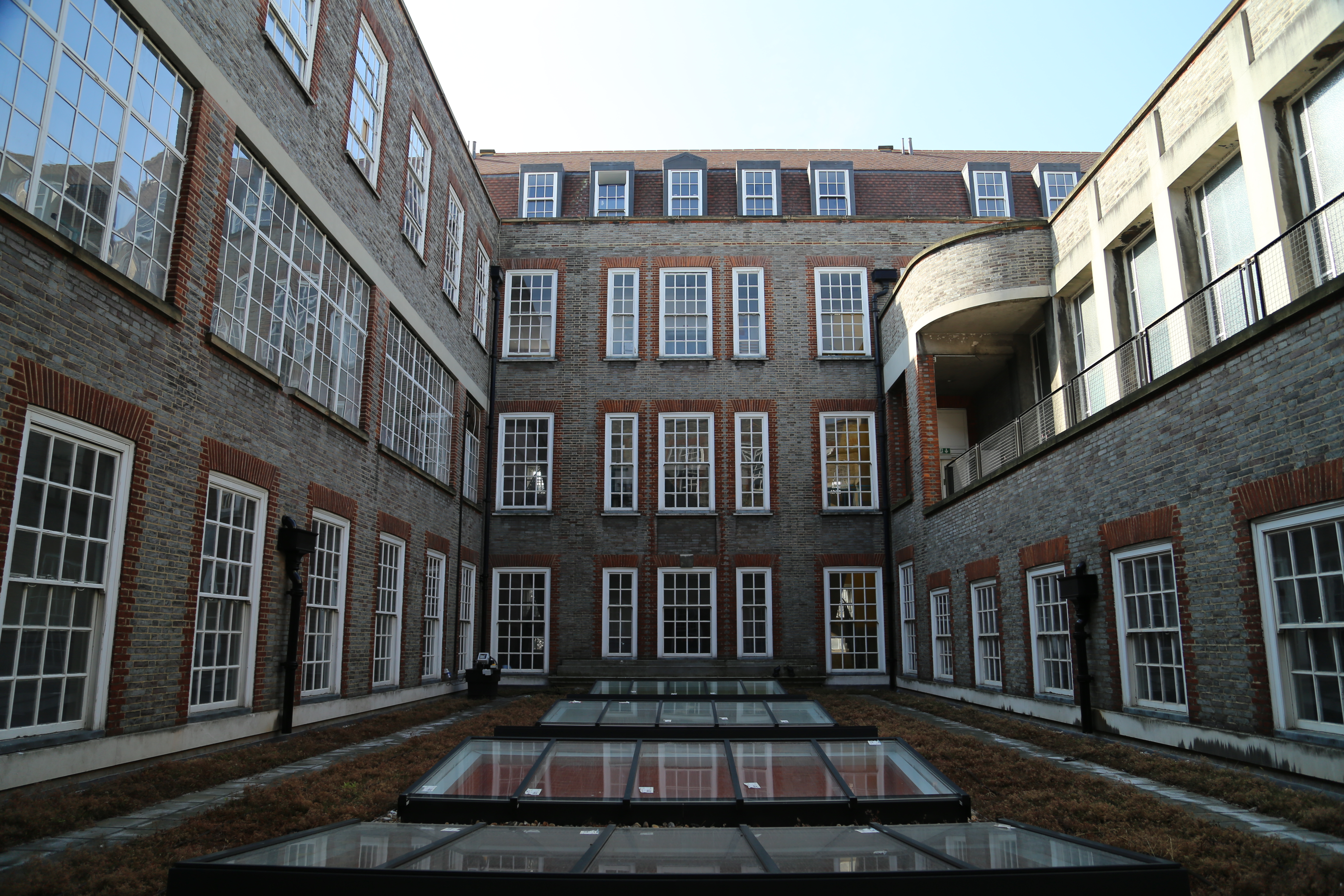 Lycée Français Charles de Gaulle - Thomas Sinden Limited